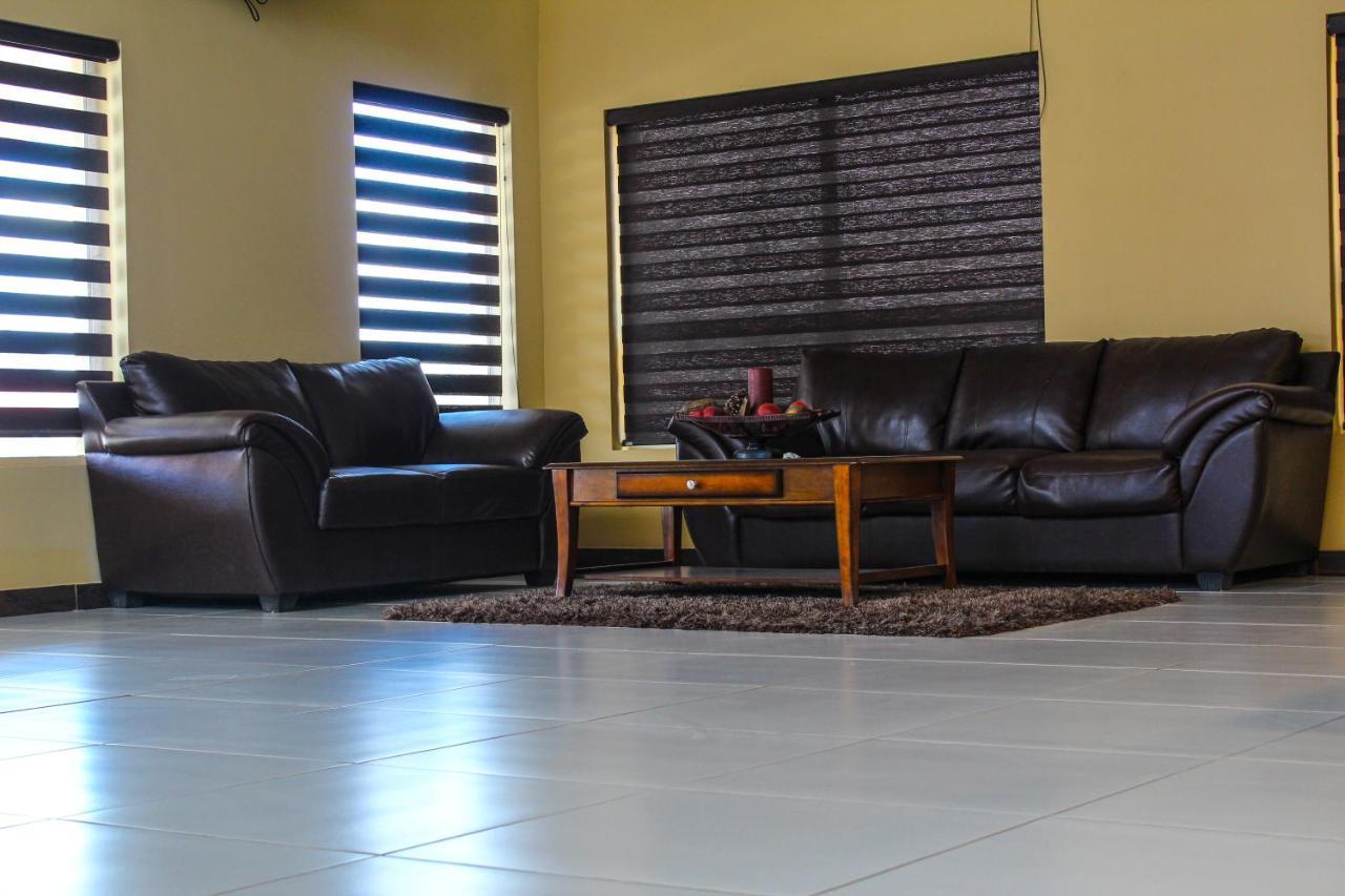 La Huerta Inn & Suites Ciudad Cuauhtemoc  Bagian luar foto