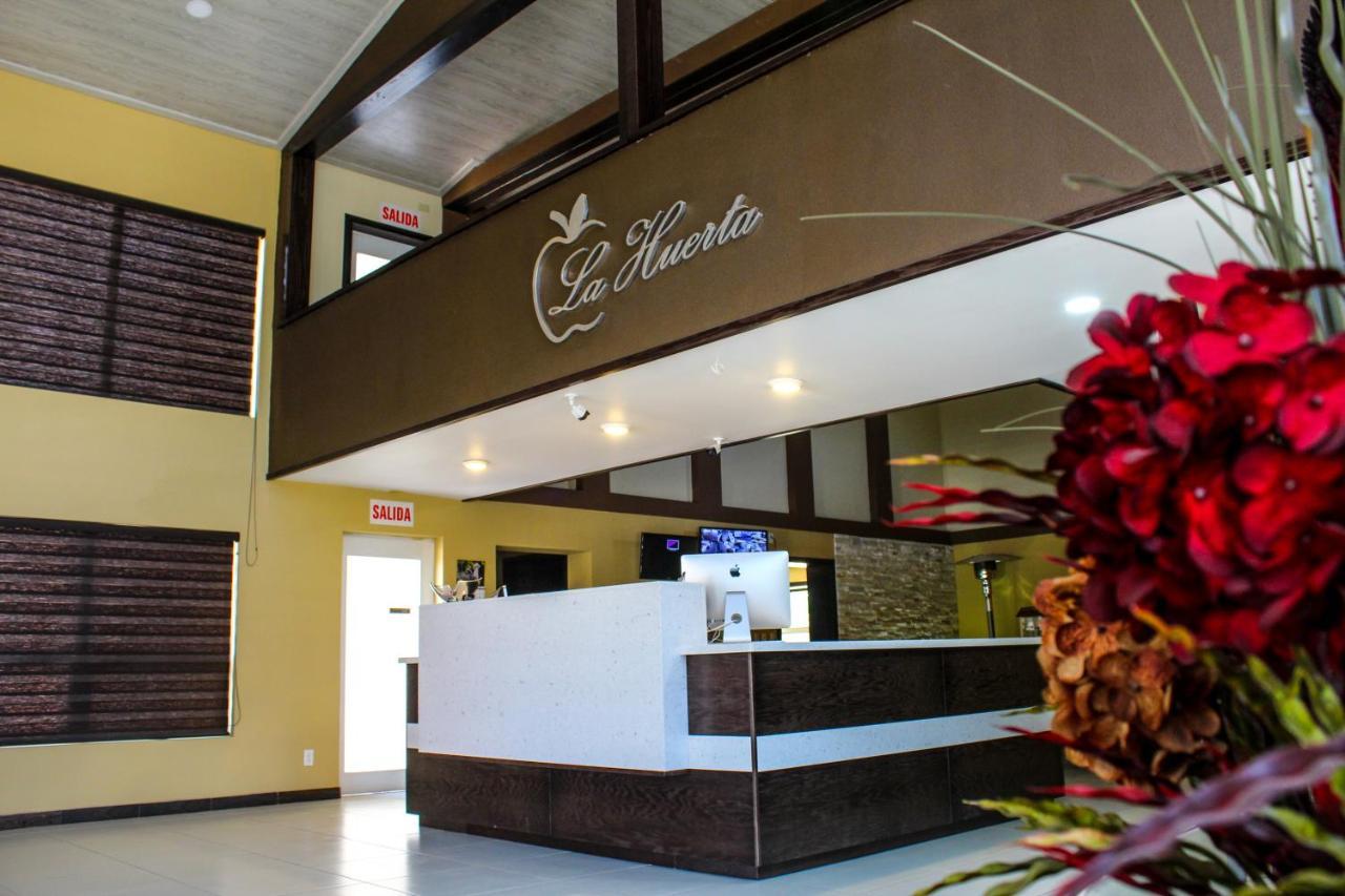 La Huerta Inn & Suites Ciudad Cuauhtemoc  Bagian luar foto