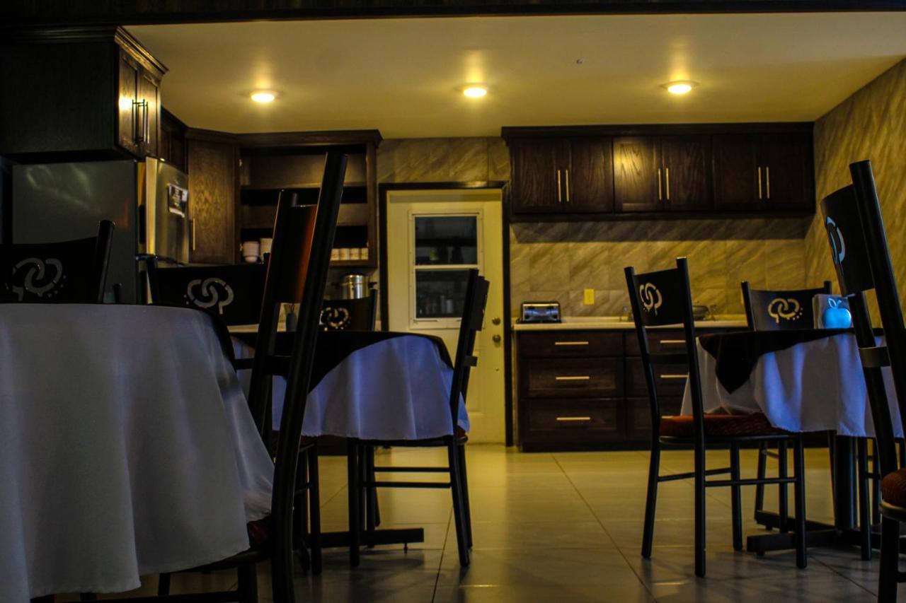 La Huerta Inn & Suites Ciudad Cuauhtemoc  Bagian luar foto