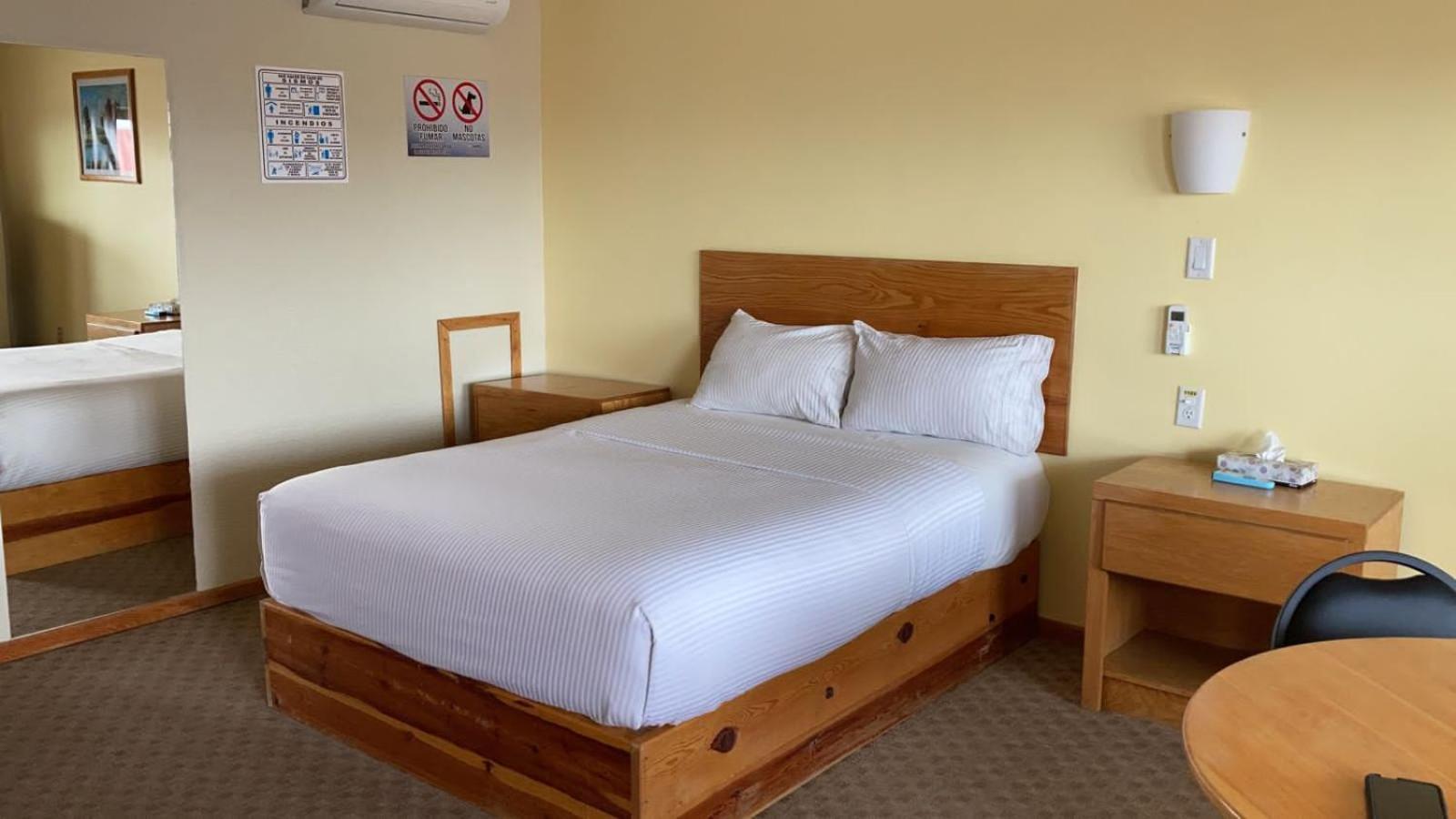 La Huerta Inn & Suites Ciudad Cuauhtemoc  Ruang foto